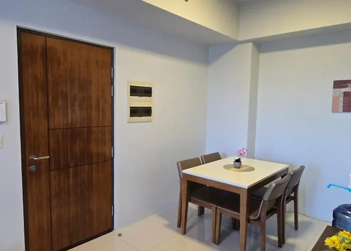 Modern Executive With Pool And Access * Punta Engano (Mactan)