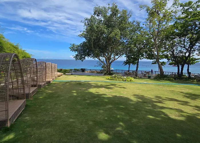 Modern Executive With Pool And Access * Punta Engano (Mactan)