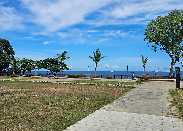 Modern Executive With Pool And Access * Punta Engano (Mactan)